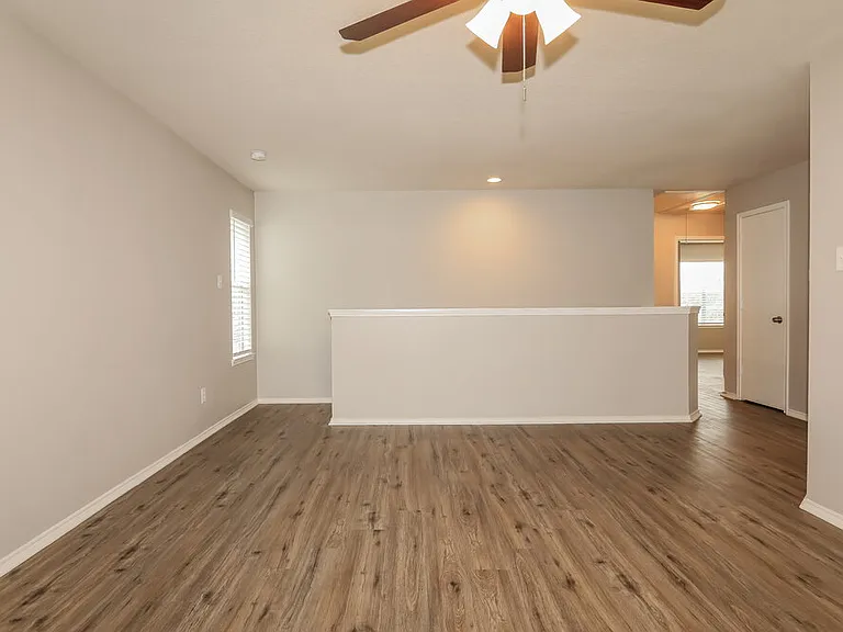 21118 Bridgemeadows Ln — Photo 11