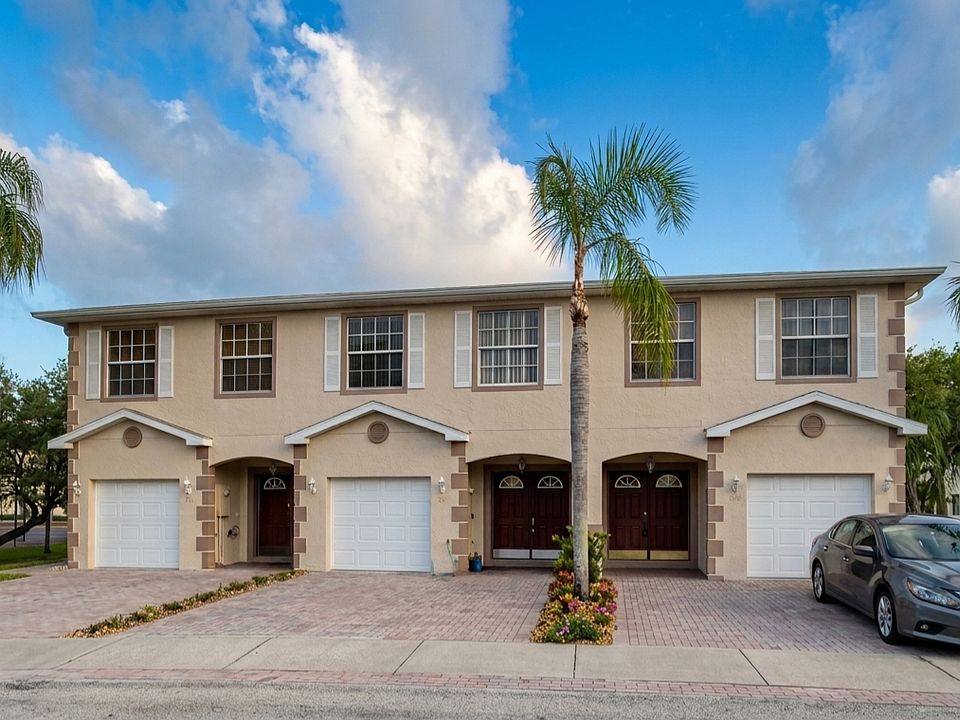 Front Door - Middle Unit