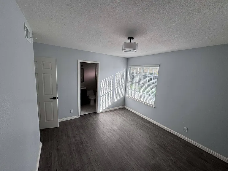 3512 Balmont St — Photo 36