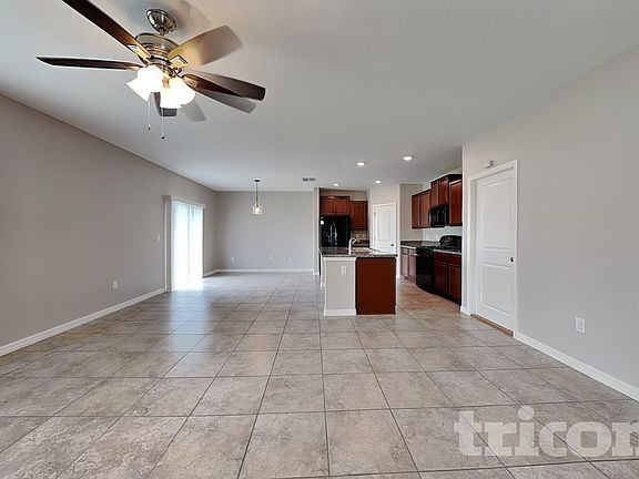 3rd image of 4906 White Chicory Dr