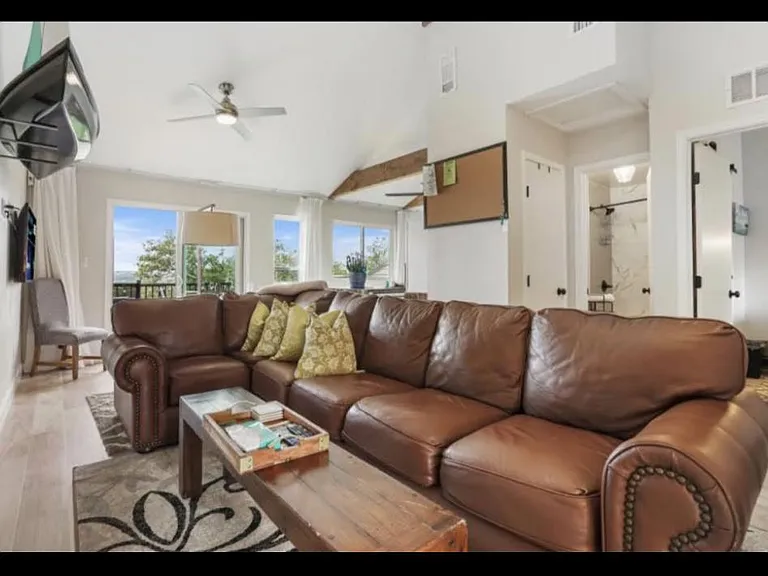 551 Demarett Dr #4 — Photo 10