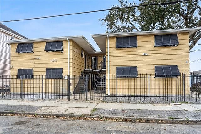 1st image of 2853 Dryades St #8