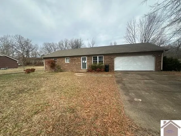 20 Cambridge Dr, Murray, KY 42071