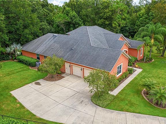 5th image of 11549 Arlhuna Way