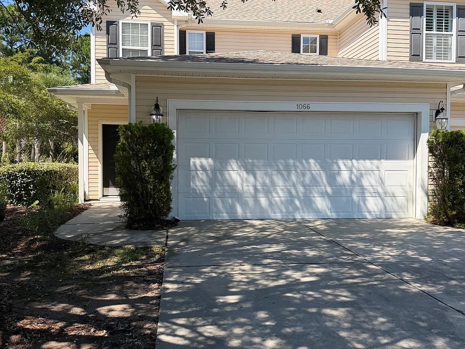 1st image of 1066 Fairway Ln