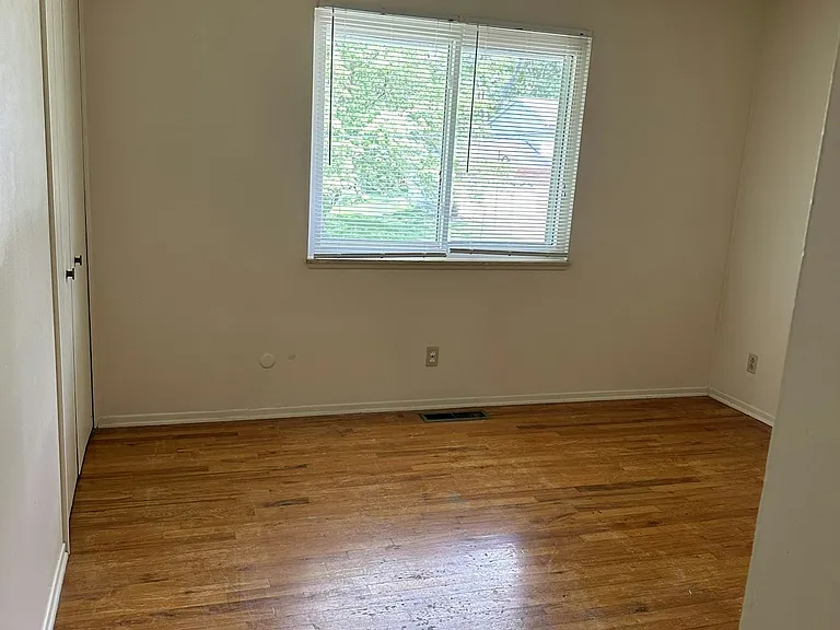 4366 N Norman Dr — Photo 6