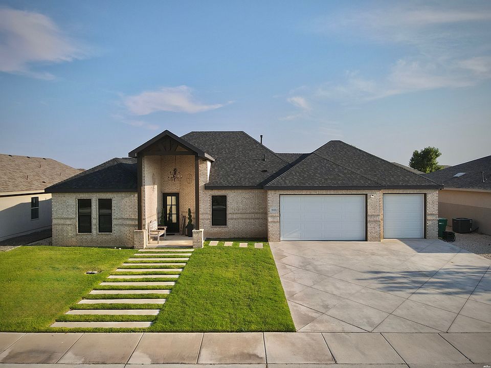 1st image of 2033 E Highwood Ave