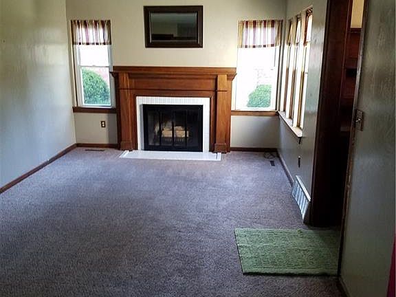 4th image of 706 Eastwood St