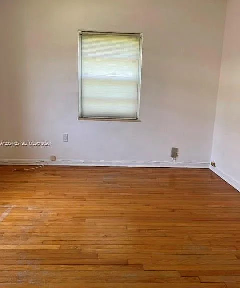 33 Madeira Ave #3 — Photo 4