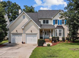 104 Summerglow Ct, Cary, NC 27513