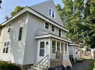 10 Maple St, Hopedale, MA 01747