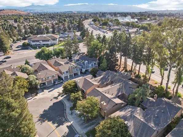 3240 Rocky Water Ln, San Jose, CA 95148