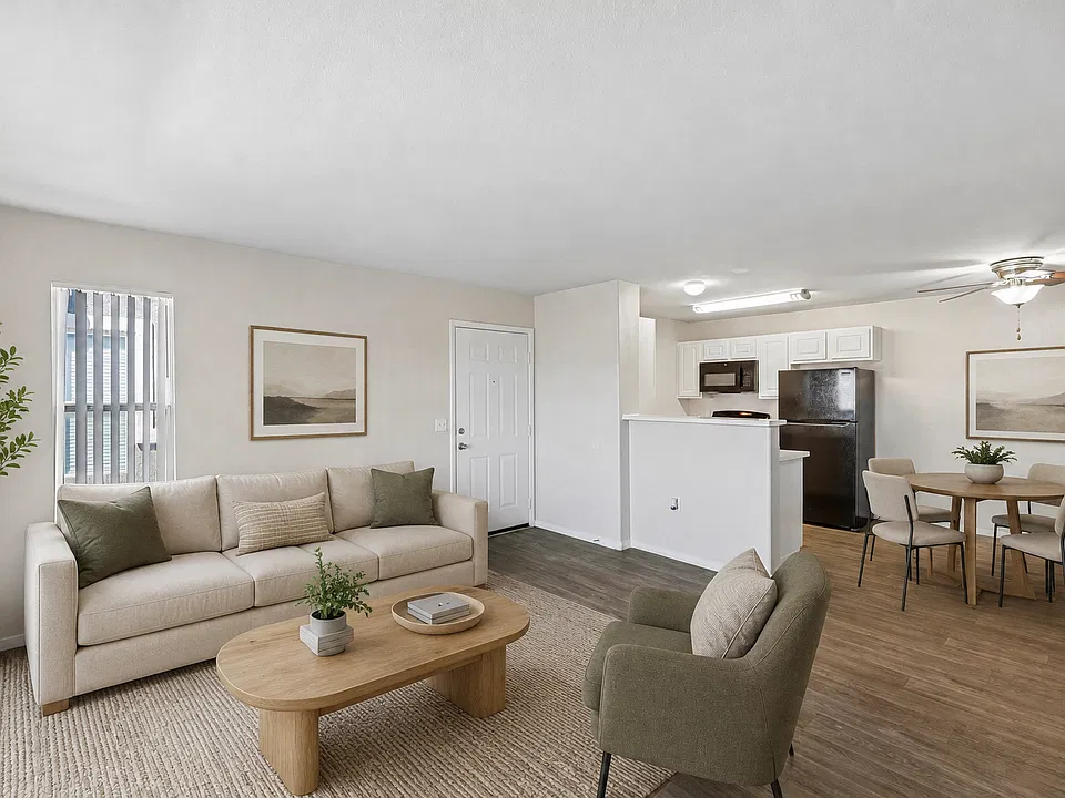 Silvercreek Apartments
