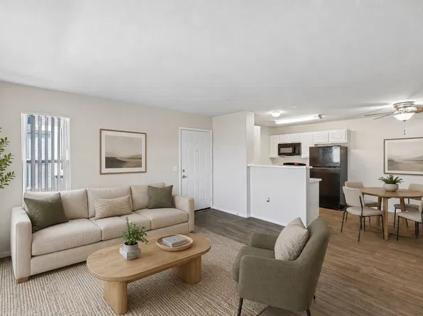 Silvercreek Apartments