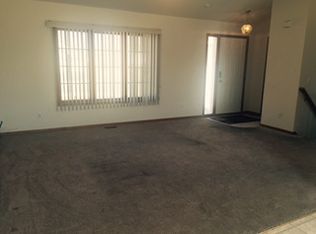 1229 Sparrow Rd, Waconia, MN 55387