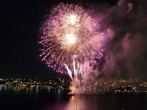 2546 Dexter Ave N APT 301, Seattle, WA 98109