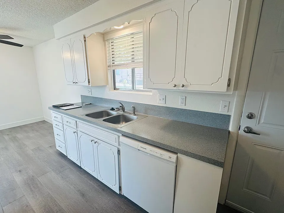 144 Smith Ave #16