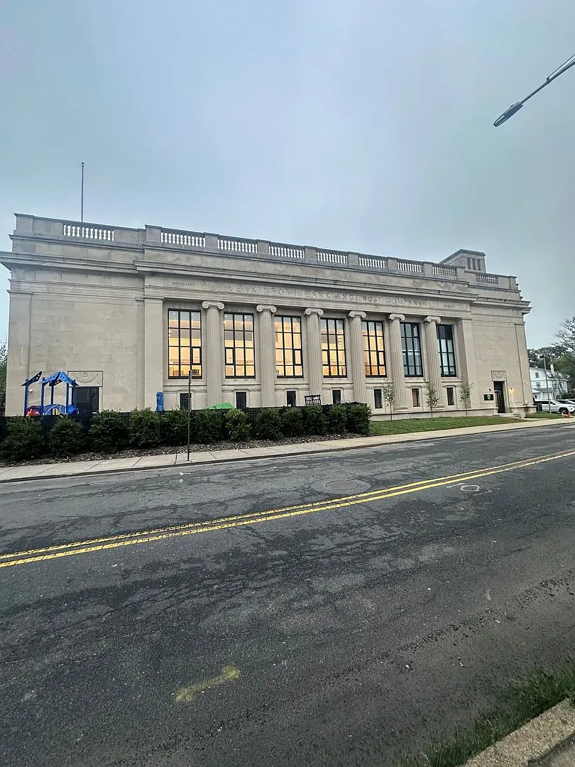 Jenkintown Bank & Trust Apartments — Photo 3