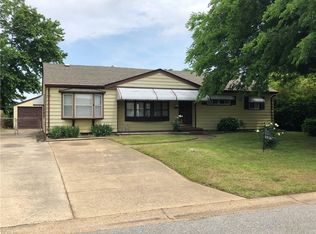 2216 Helsley Ave, Norfolk, VA 23518