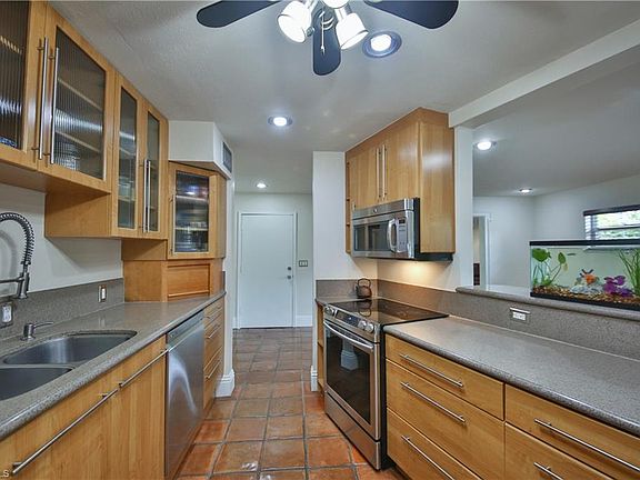 5th image of 1631 Winkler Ave