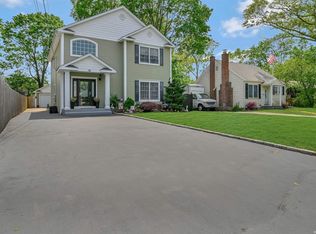 14A Irving Pl, Islip Terrace, NY 11752