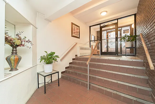 Rented by Living New York | media 14