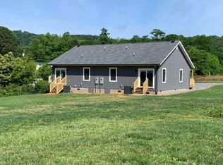 105 Leslies Home Dr, Asheville, NC 28806