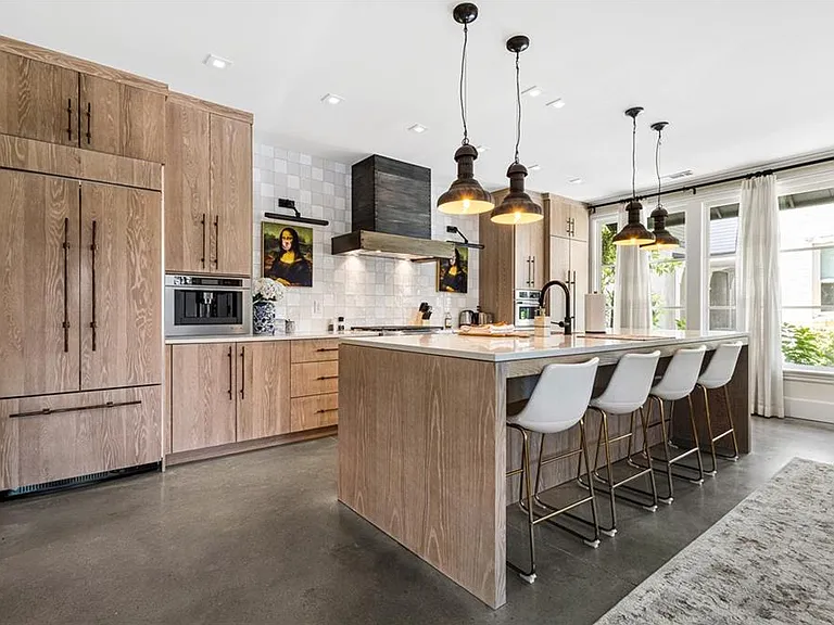 2067 Telfair Cir #B — Photo 7