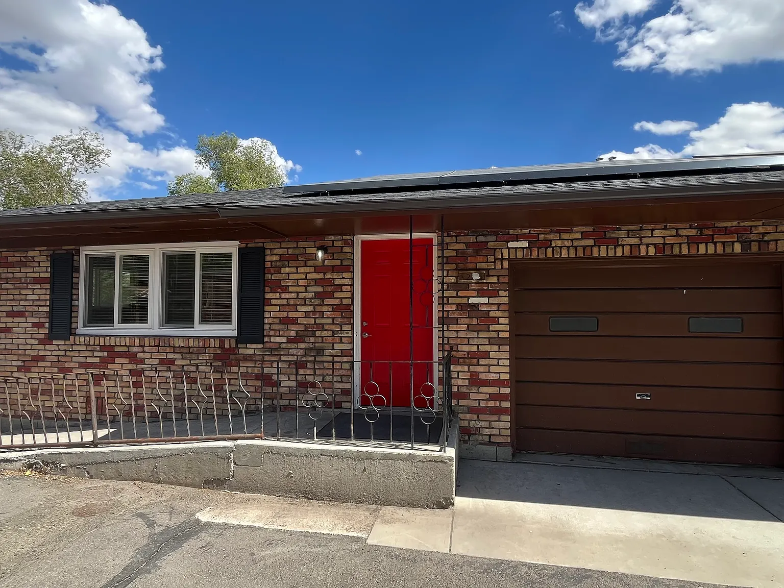 2 bed, 860 sqft, $1,640 — Photo 2