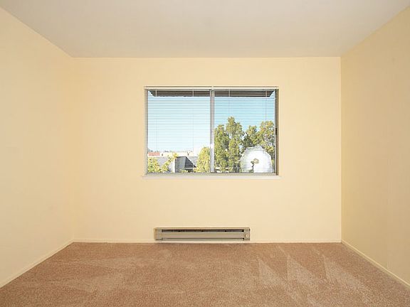 5th image of 408 Grant Ave APT 103