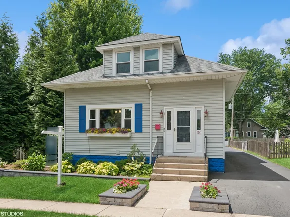 32 Anderson Blvd, Geneva, IL 60134