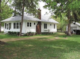 326 8th Ave, Camanche, IA