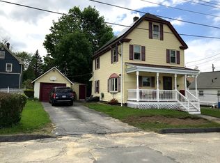11 Norfolk St, Fitchburg, MA 01420