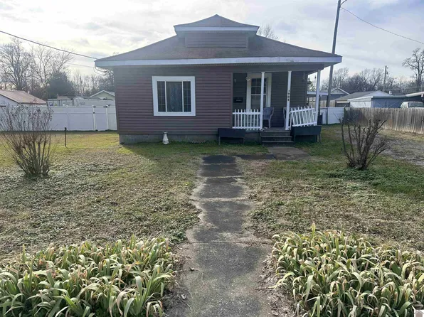1905 Bridge St, Paducah, KY 42003