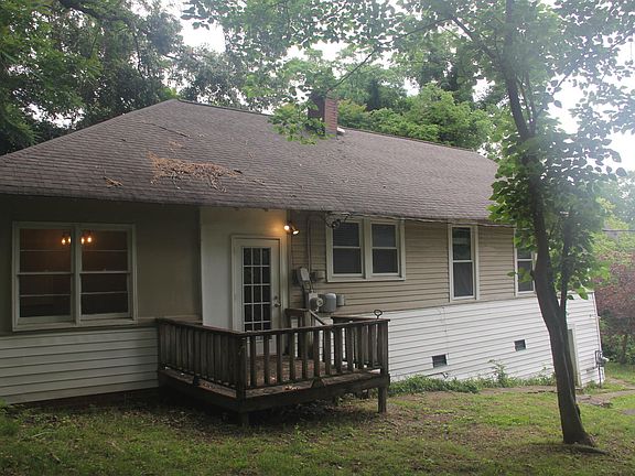 4th image of 107 S Seminole Dr