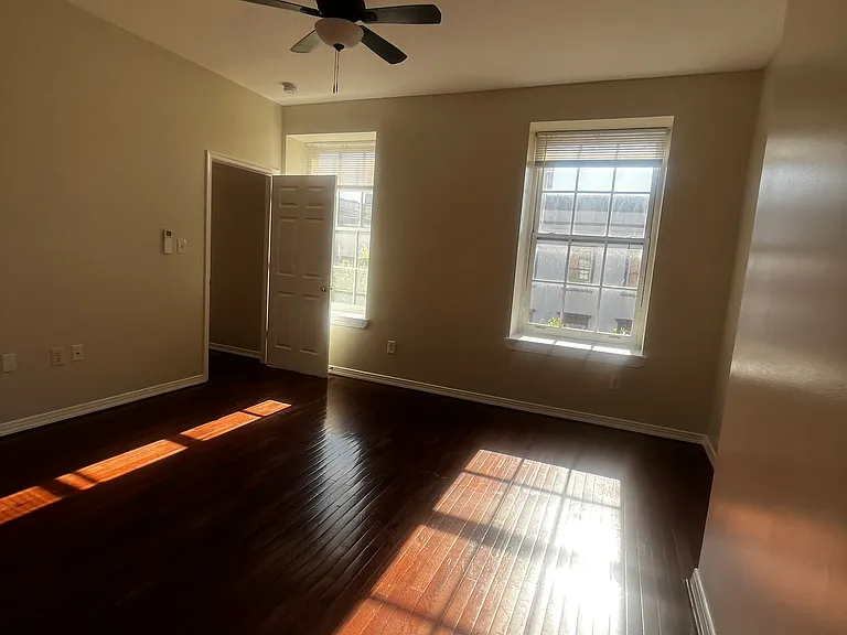 712 Saint Paul St #5 — Photo 11
