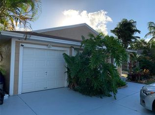 8274 Huntsman Pl, Boca Raton, FL 33433