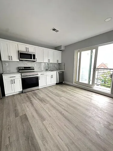 Floor plan 404