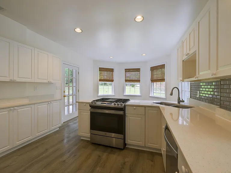 3677 Upton St NW — Photo 28