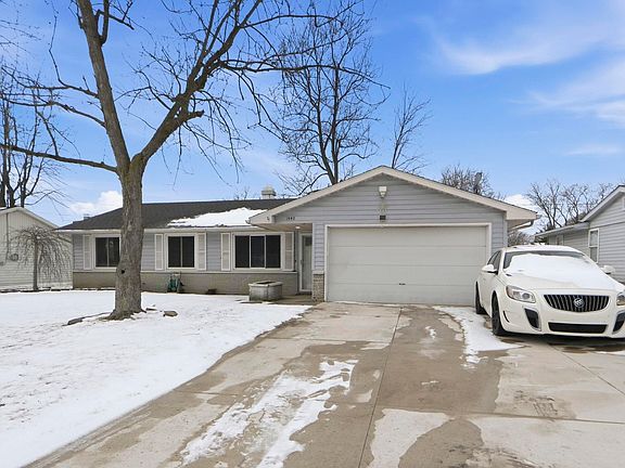 4th image of 1542 Tartan Ln
