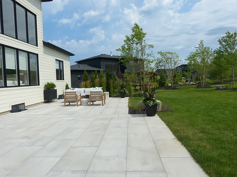 102 Sladden Ct — Photo 24