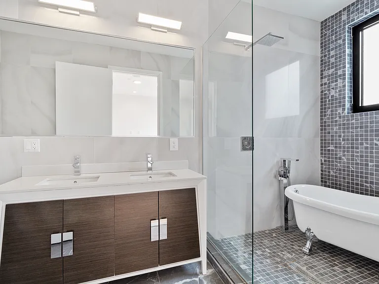 127 Avenue D #10 — Photo 7
