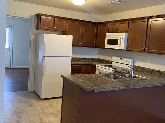 2nd image of 2108 Vintage Hills Dr APT D
