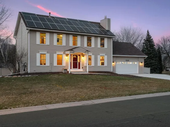 10539 W Riverview Dr, Eden Prairie, MN 55347