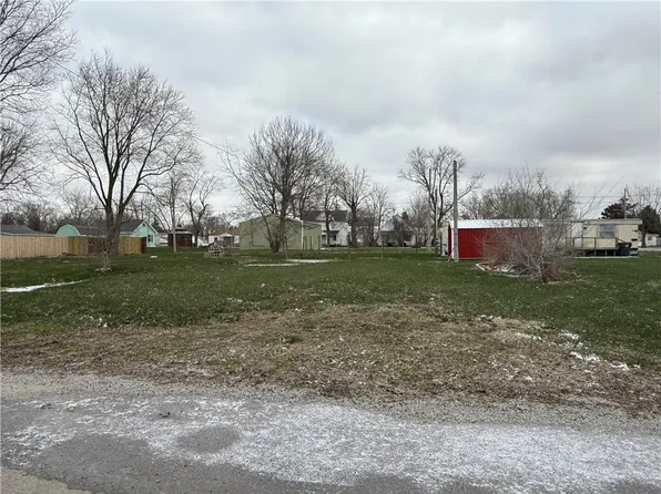 202 W Madison Ave, Casey, IL 62420