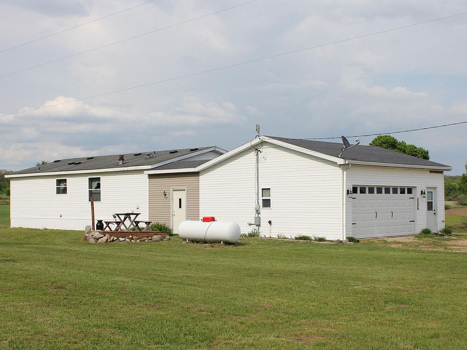 1st image of 23950 Wallace Pl