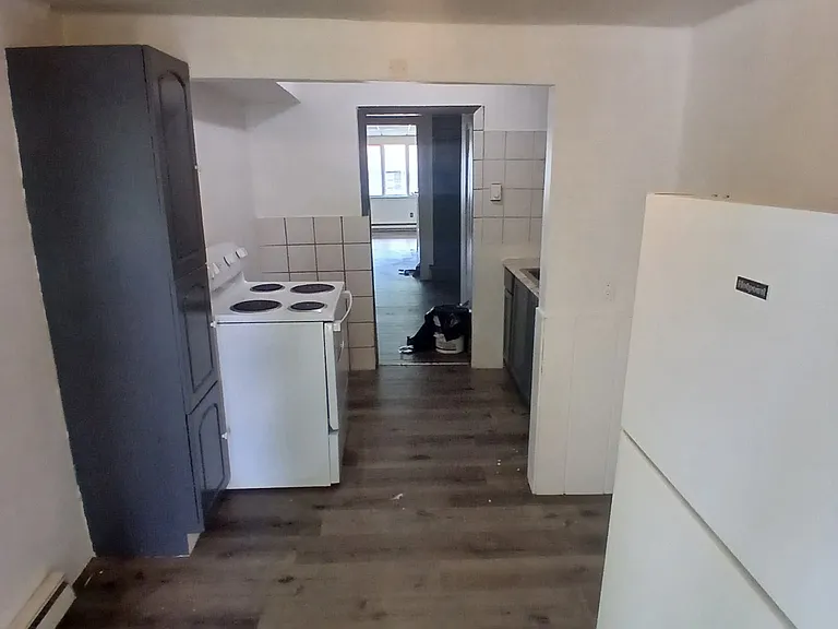 1706-1708 Wayne Ave #1 — Photo 6