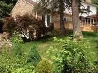 9333 Rattalee Lake Rd, Clarkston, MI 48348