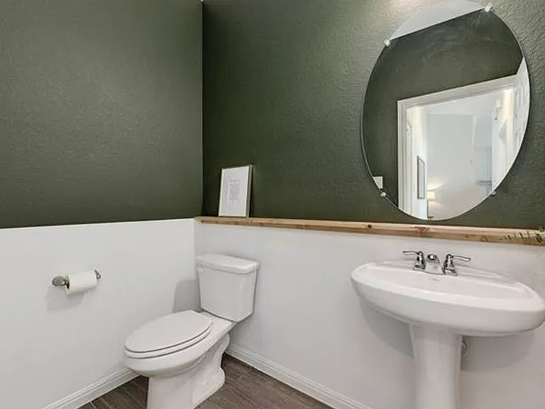 1404 Goldilocks Ln — Photo 25