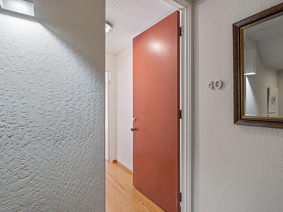 2nd image of 40 Orben Pl